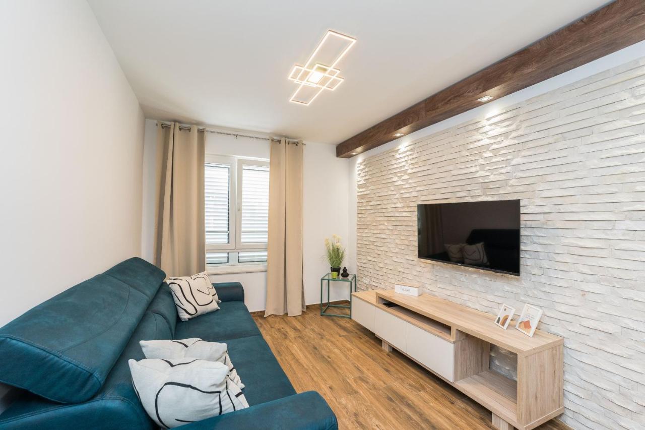 Saluto Al Sole Apartment Zadar Bagian luar foto
